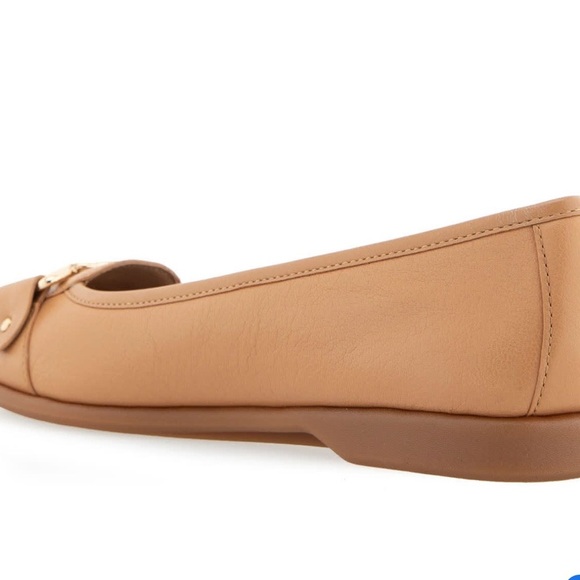AEROSOLES Bia Flats Women Tan Loafers Ballet With Gold Accent Round Toe Size 12 - Picture 3 of 7